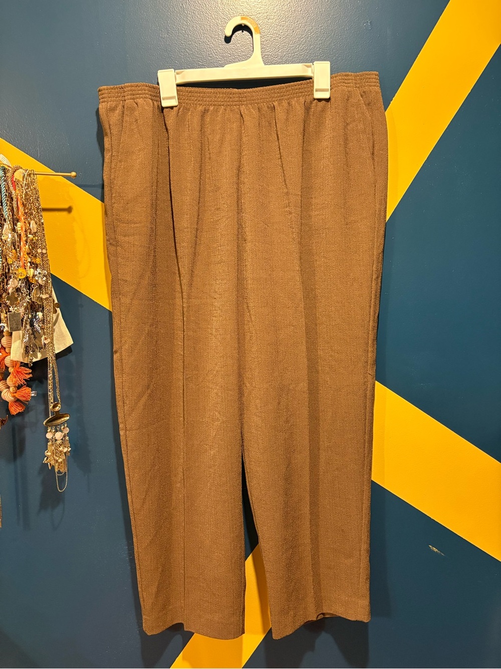 Alfred Dunner Tobacco Straight Leg Pull On Dress Pants NWT